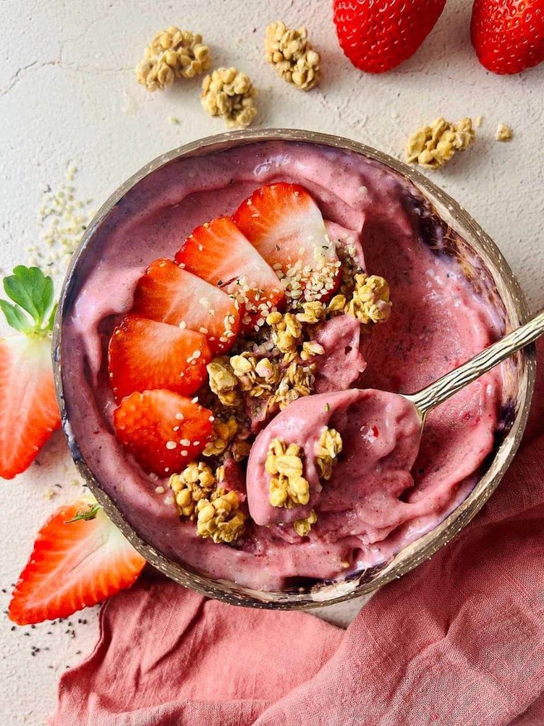 How to Make Thick Smoothie Bowl, Tips for a Creamy Breakfast