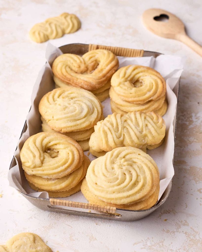 Classic Danish Butter Cookies Recipe for Crisp, Buttery Cookies