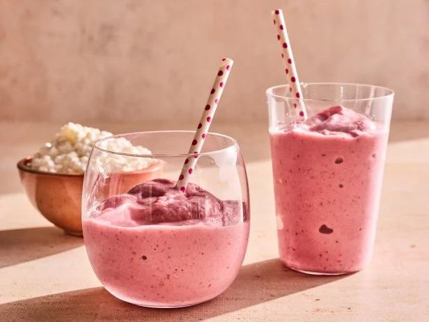 Super Healthy Morning Breakfast Smoothies for a Boost of Energy - 6 Easy Recipes